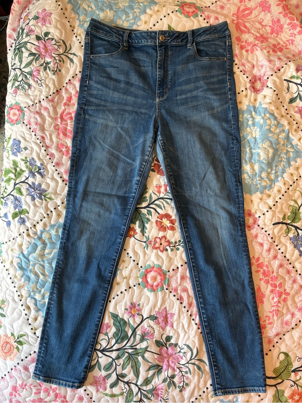 American Eagle Outfitters Dark Blue Skinny Jeans